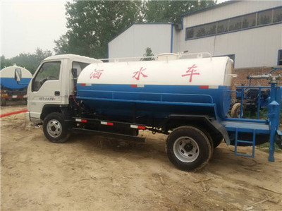 許昌園林綠化車與灑水車購買指南 價(jià)格與選購建議